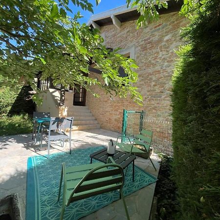 Maison Au Pied De La Roche Solutré-Pouilly Eksteriør billede